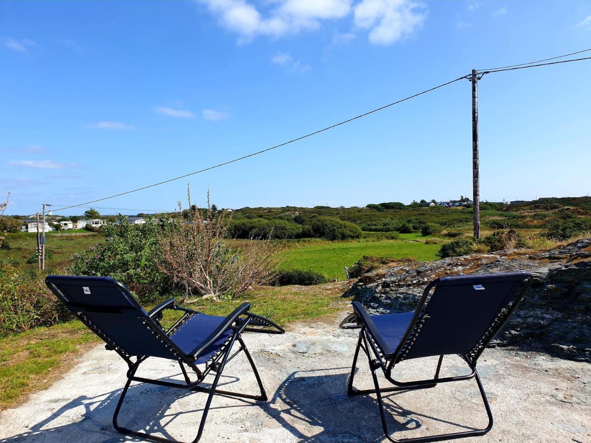 Bryn Gors-3 Bed-First Floor Apt- Yards From Beach Trearddur Exteriör bild